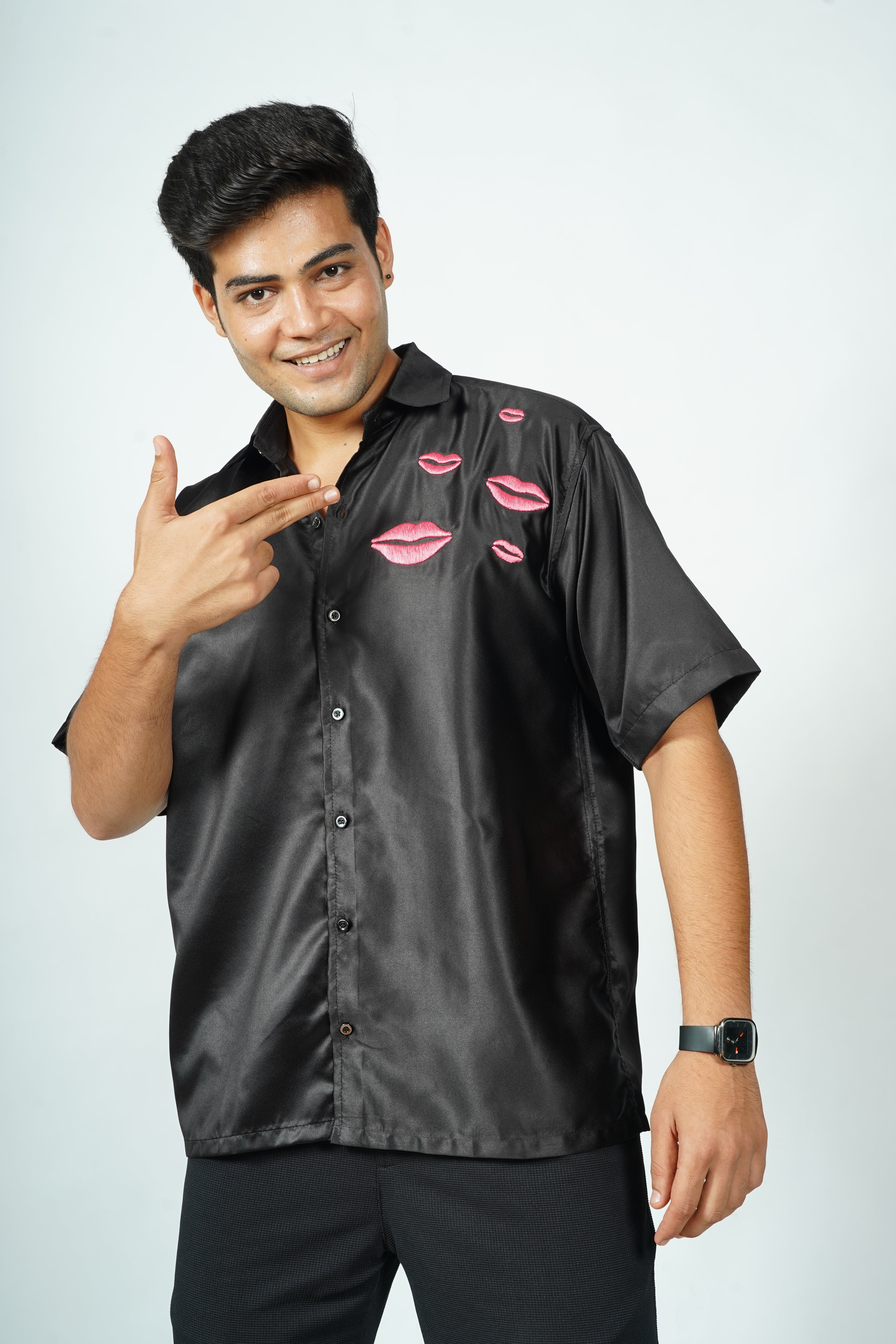 KISS ME SHIRT