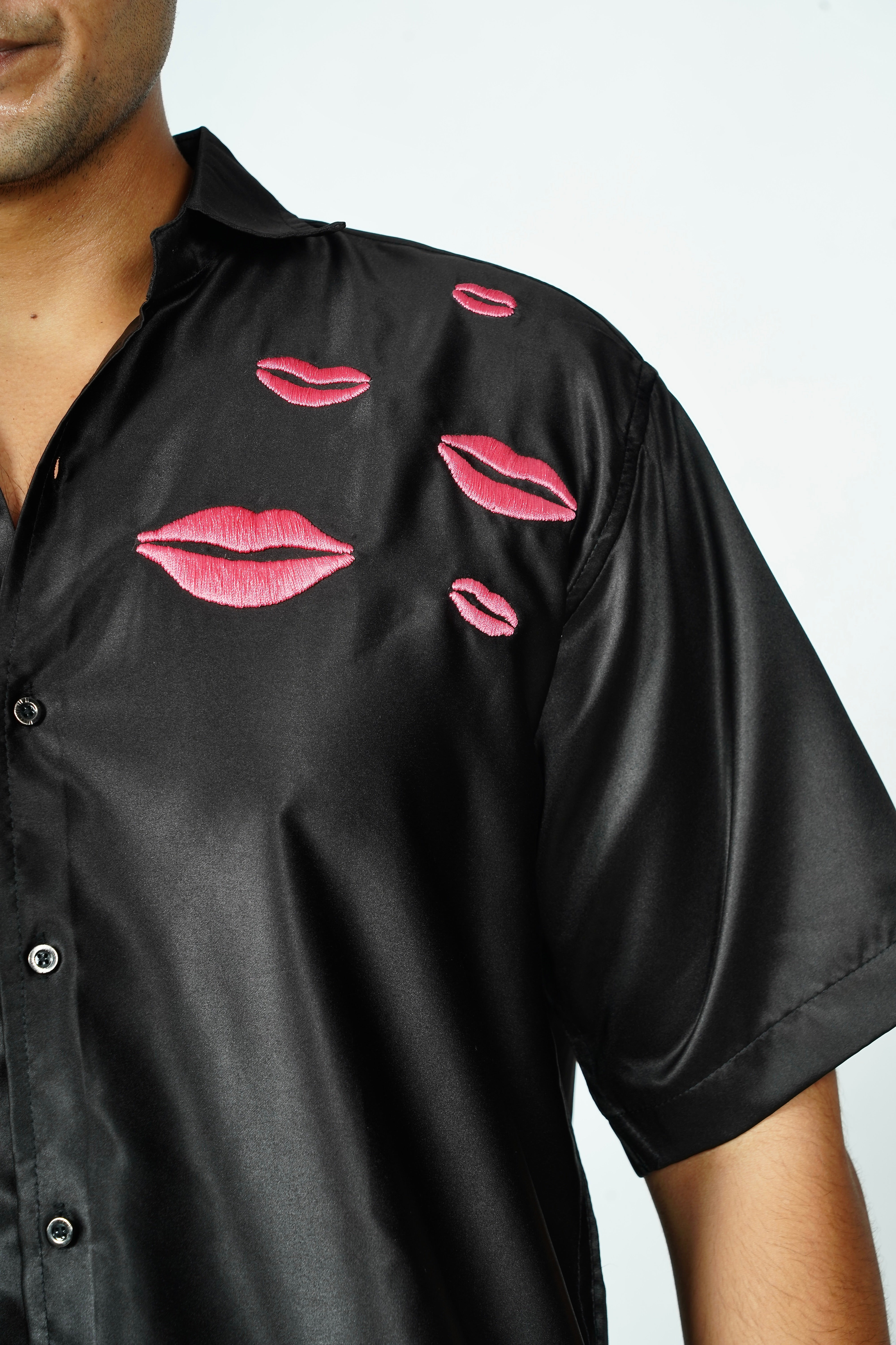 KISS ME SHIRT